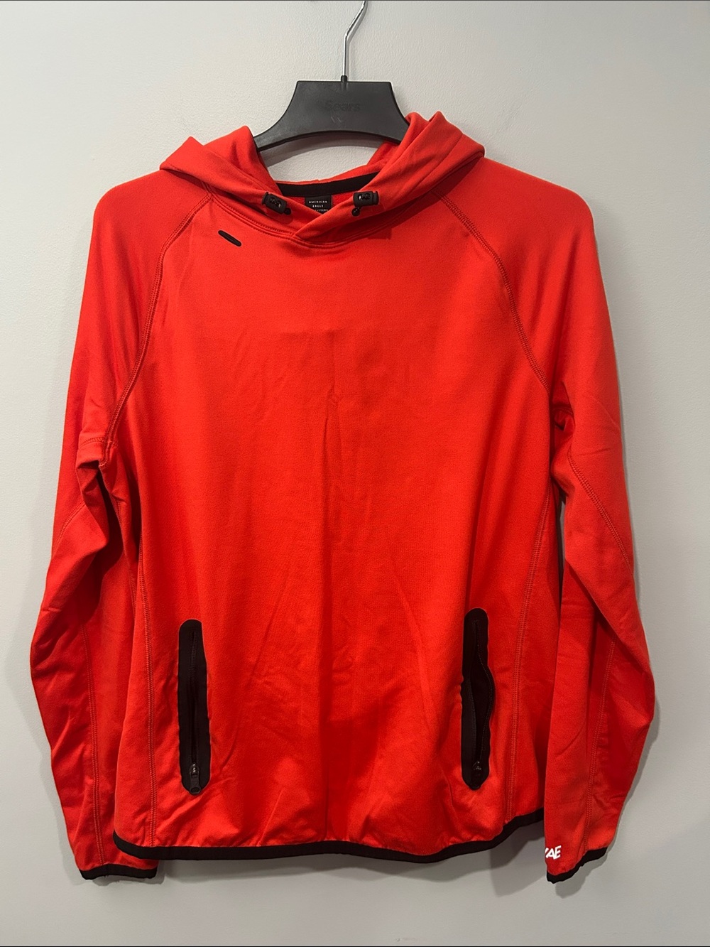 American Eagle Outfitters Red Men’s Hoodie-Style Sweatshirt